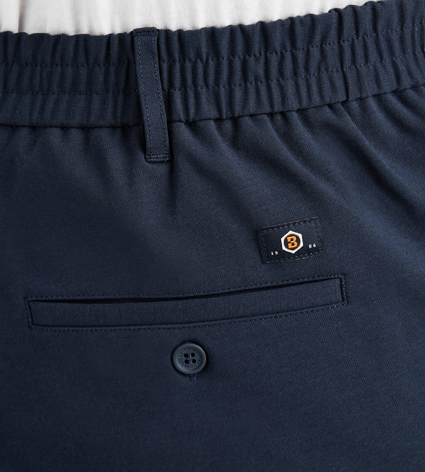 Elastic Waistband Shorts - Image 8